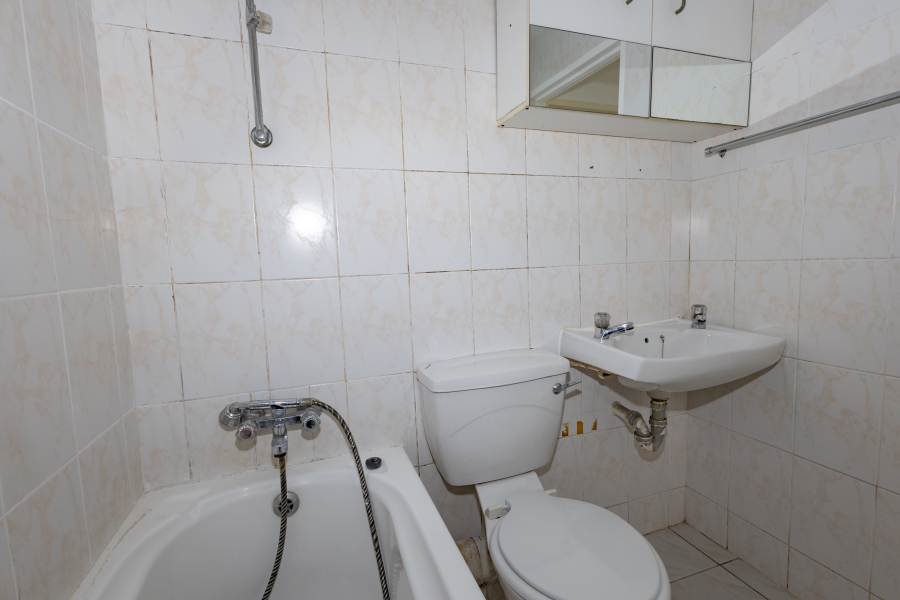 2 Bedroom Property for Sale in Churchill Estate Western Cape